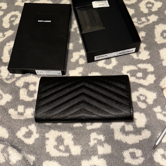 Authentic Saint Laurent YSL Large Grain de Poudre Flap Wallet😍 New 😍 - Picture 6 of 17
